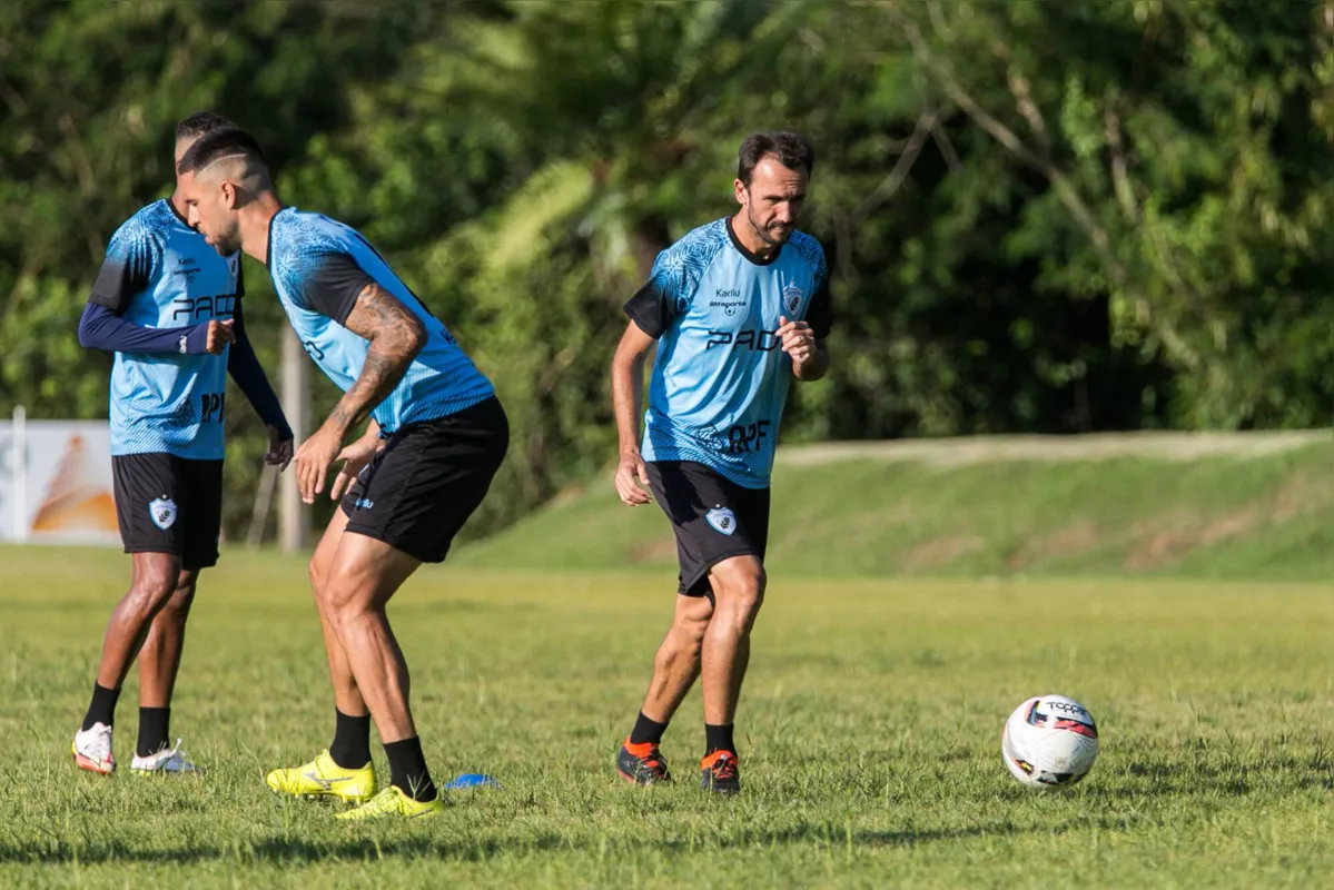O atacante Thiago Ribeiro foi a novidade diante do Novorizontino: "Não jogava há tempo e fez uma boa partida", avaliou o técnico
