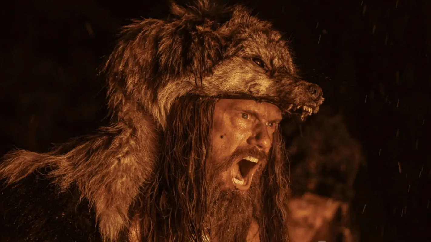 Imagem ilustrativa da imagem Alexander Skarsgård vive  o viking Amelth em 'O Homem do Norte'
