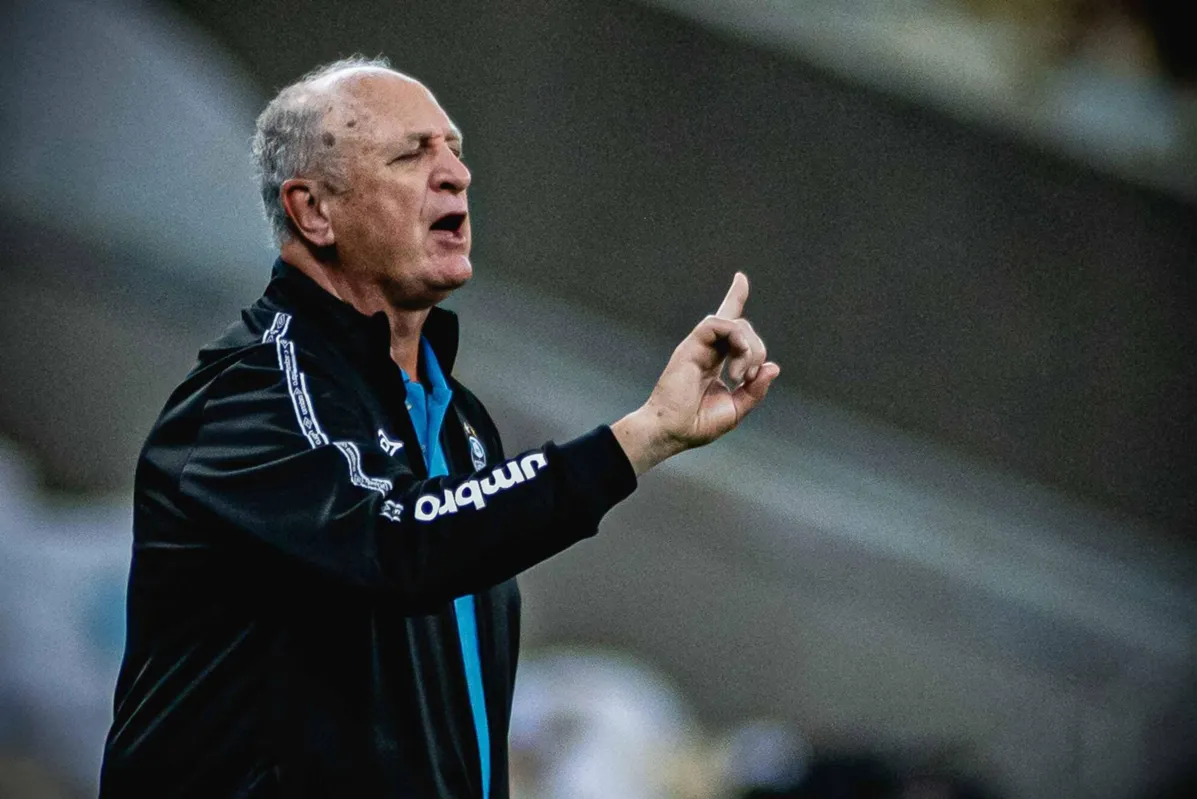 Imagem ilustrativa da imagem Após goleada na Libertadores, Athletico confirma contratação de Felipão
