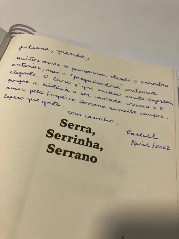 Imagem ilustrativa da imagem "As escolas de samba têm papel pedagógico importante"