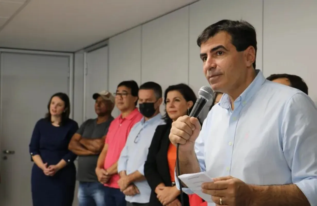 Imagem ilustrativa da imagem Belinati diz que projeto para coibir passaporte da vacina só serve para "discurso ideológico"