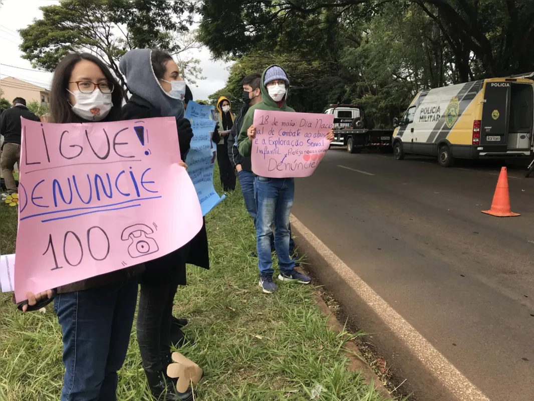 Imagem ilustrativa da imagem Blitz em Londrina alerta sobre proteção de crianças e adolescentes