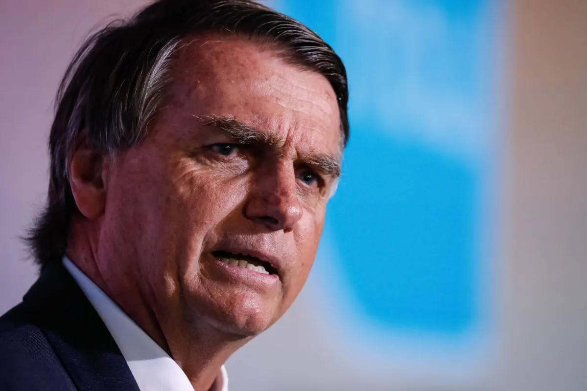 Imagem ilustrativa da imagem Bolsonaro muda cálculo de frete para agradar a caminhoneiros