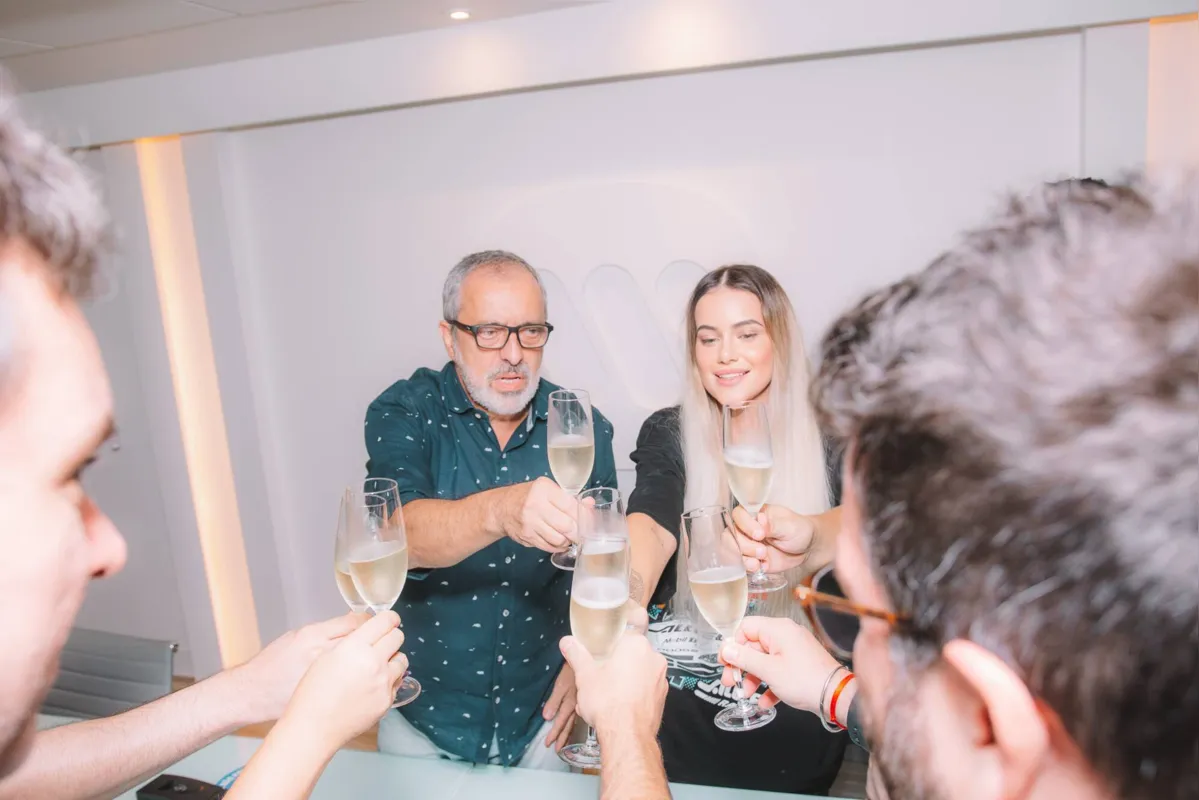 Imagem ilustrativa da imagem Cantora revelada em Londrina grava com Warner Music