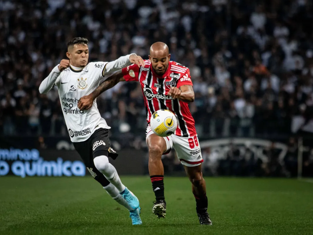 SÃO PAULO (SP), 22.05.2022 - Futebol / Corinthians x SÃ£o Paulo - Patrick em  partida entre Corinthians e SÃ£o Paulo, vÃ¡lida pelo Campeonato  Brasileiro - 2022, realizada na Arena NÃ©o QuÃ­mica, neste domingoo (22). (Foto: Rafael AssunÃ§Ã£o/OfotogrÃ¡fico/Folhapress)