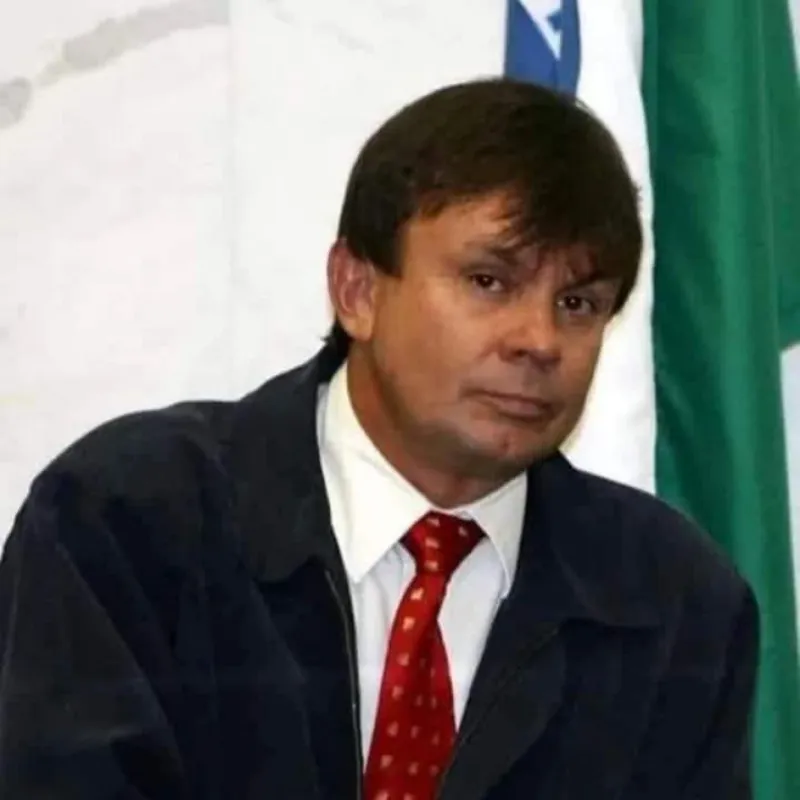 Imagem ilustrativa da imagem Corpo do ex-deputado Carlos Simões será velado na AL