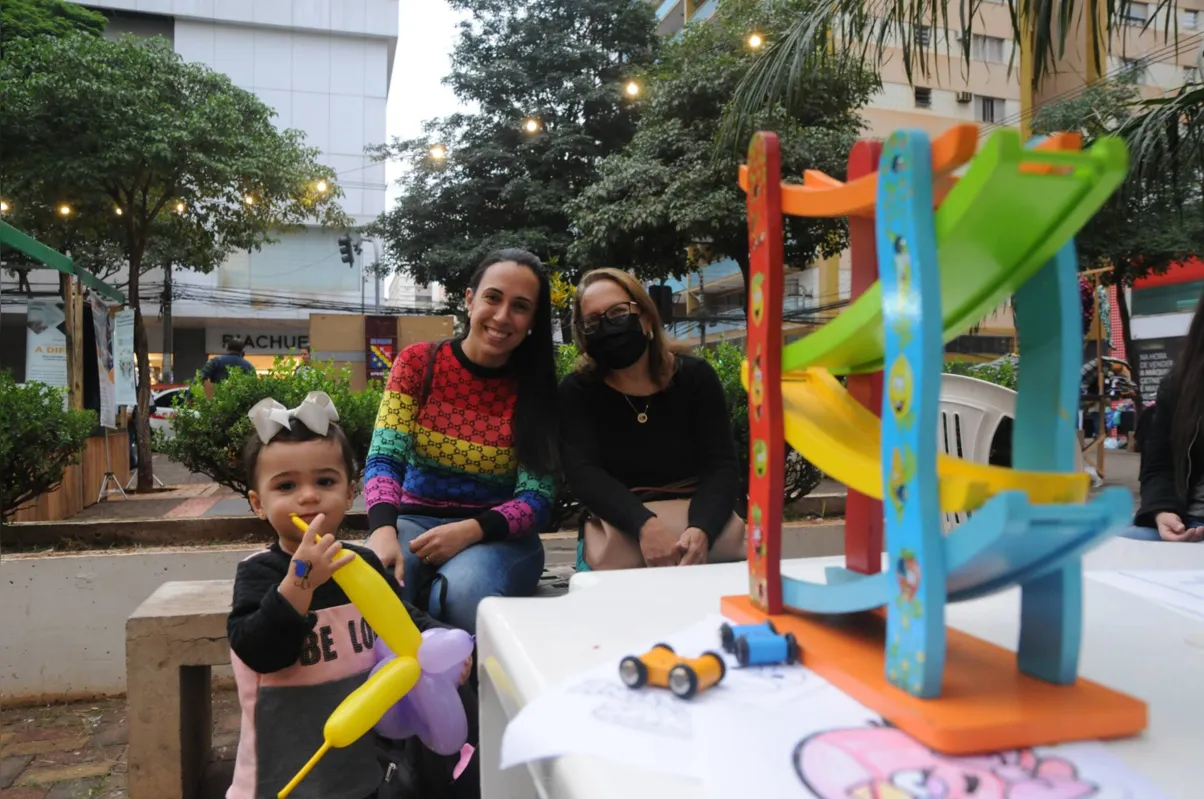 A família de Larissa Guimarães se programou para aproveitar a feira: "A gente sente falta de eventos assim"