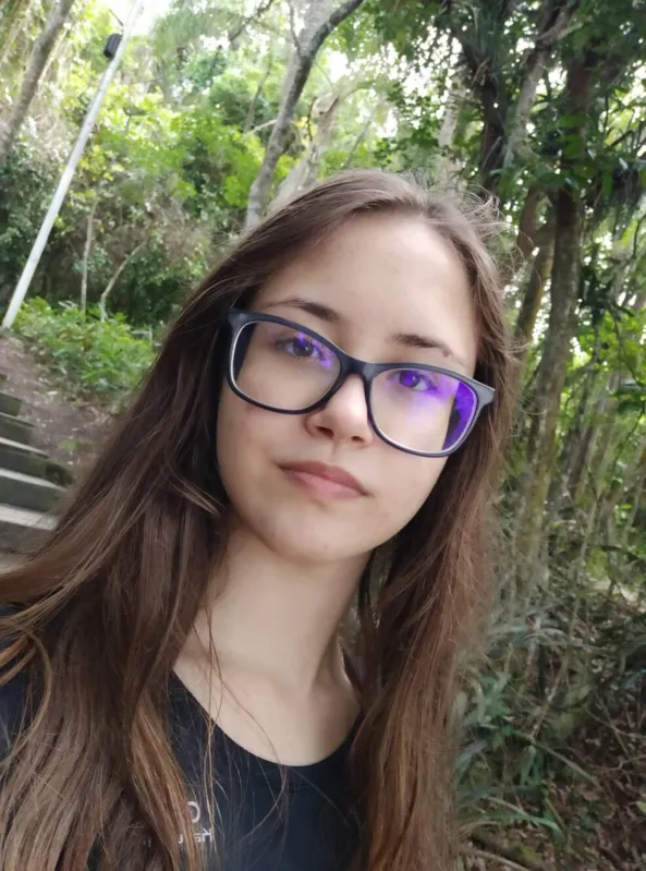 “Eu espero poder absorver o máximo de conhecimento possível",  diz Flávia Ferreira, que embarca para os EUA em julho