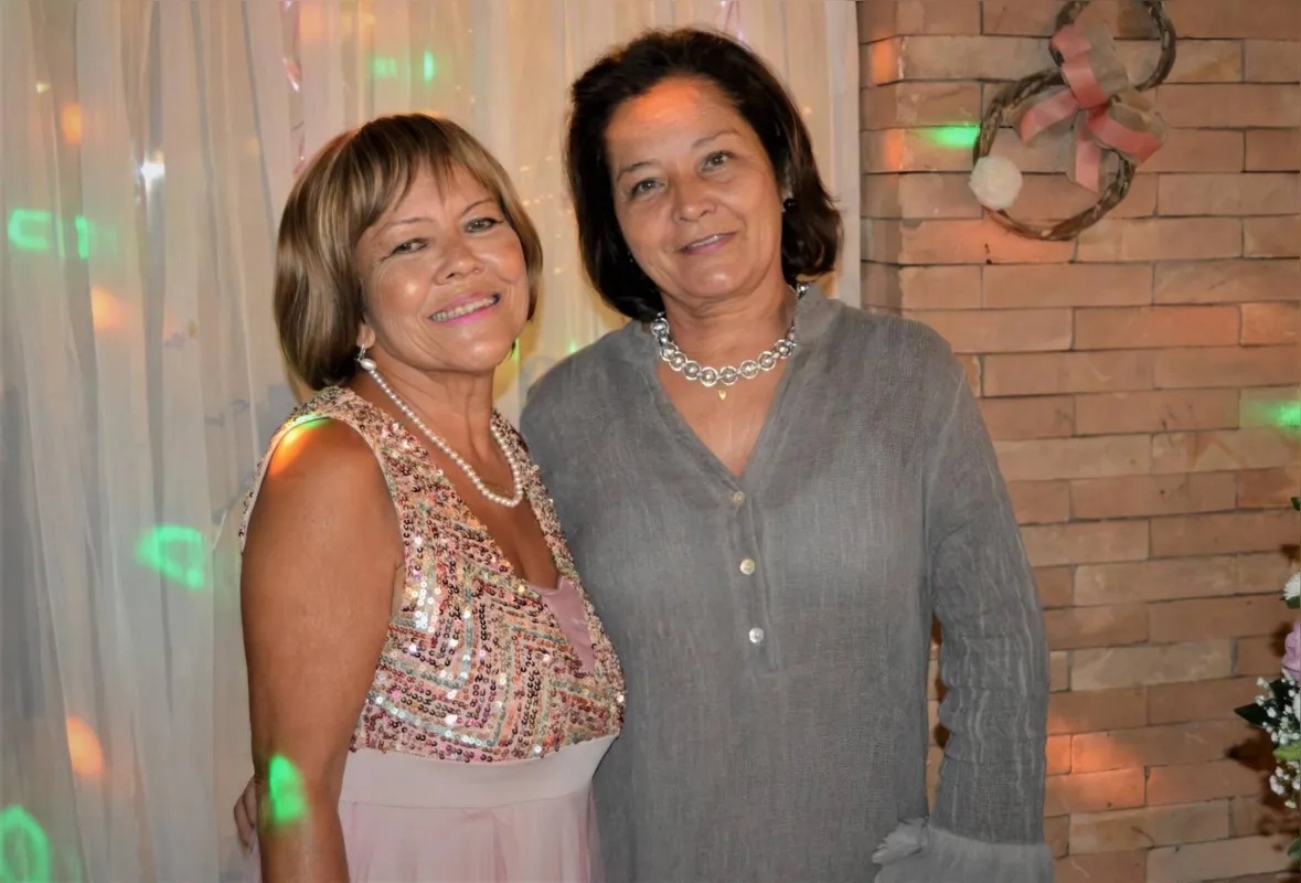 Eliane Mascarenhas e a amiga Clarice Nogari