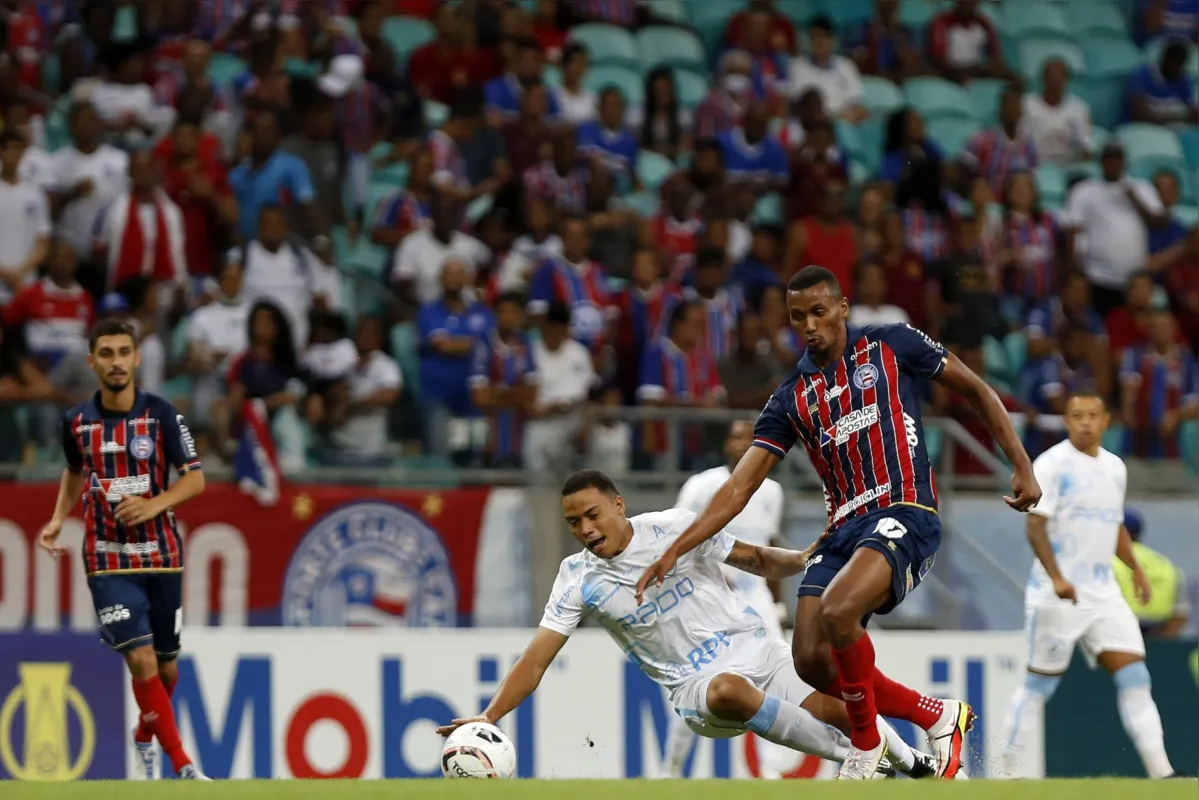 Imagem ilustrativa da imagem Londrina é goleado na Fonte Nova e afunda na tabela da Série B
