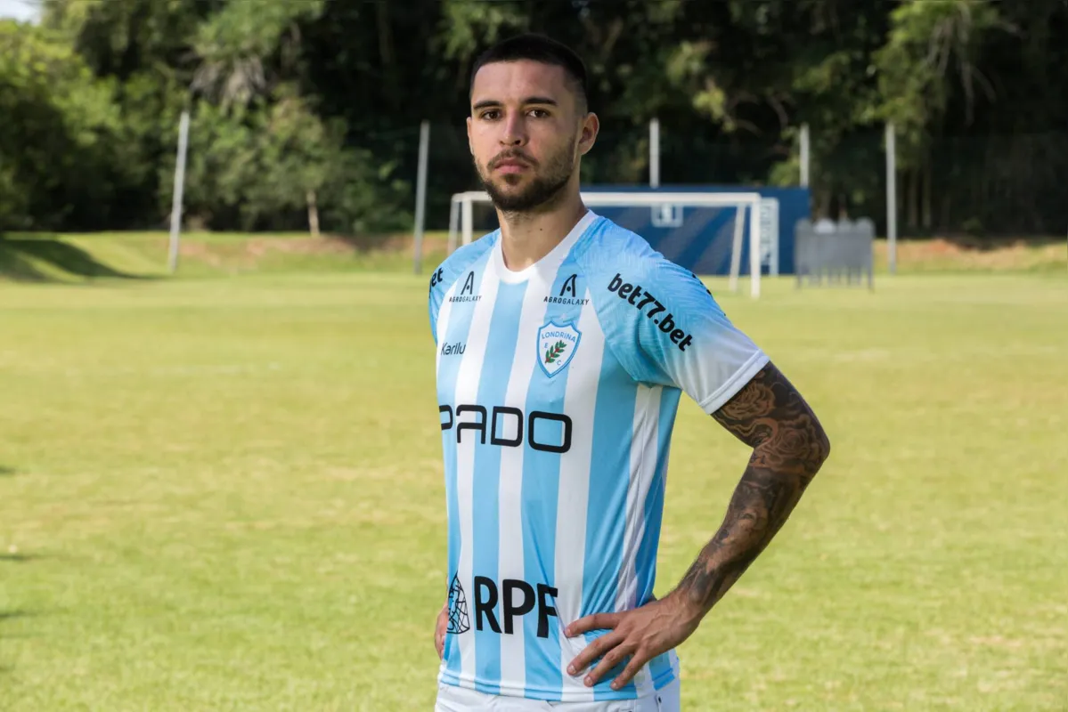 Imagem ilustrativa da imagem Londrina rescinde com lateral e vai emprestar zagueiro