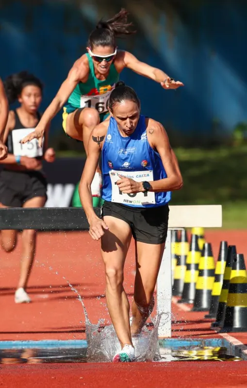 Tatiane Raquel lidera o ranking nacional dos 3000 metros com obstáculos