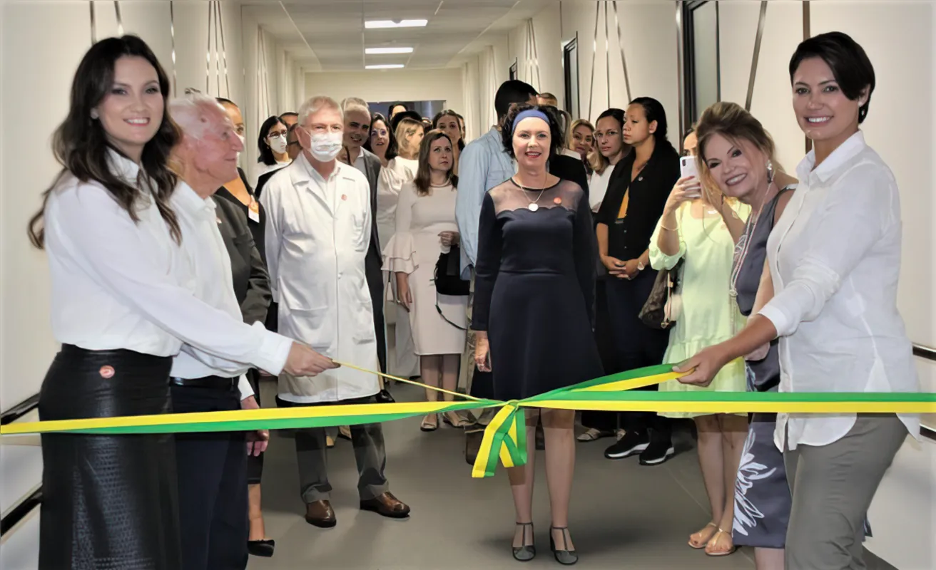 Imagem ilustrativa da imagem Michele Bolsonaro no Hospital do Câncer