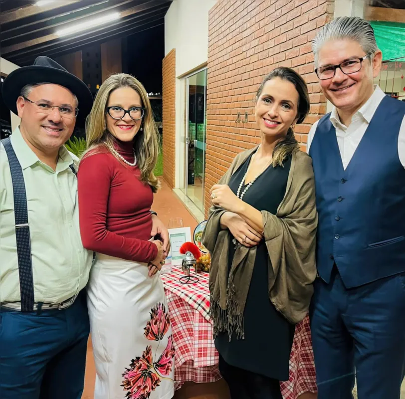Cecílio Maioli Filho, Patrícia Scandelae Maioli ,Jacqueline Cândido Rodrigues e Marcello Scandelae