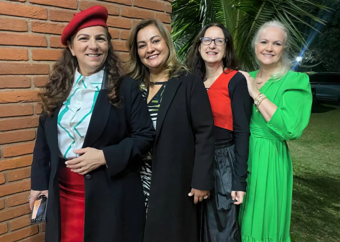 Jeane Torrecilha, Simone Jiacomini, Luciane Buscariolo e Ângela Bianchesi