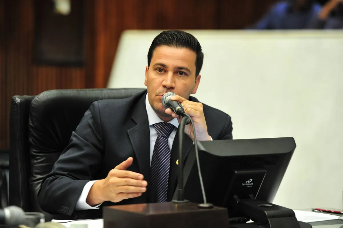 Imagem ilustrativa da imagem Partidos veem na "vaquinha virtual" chance de turbinar campanhas