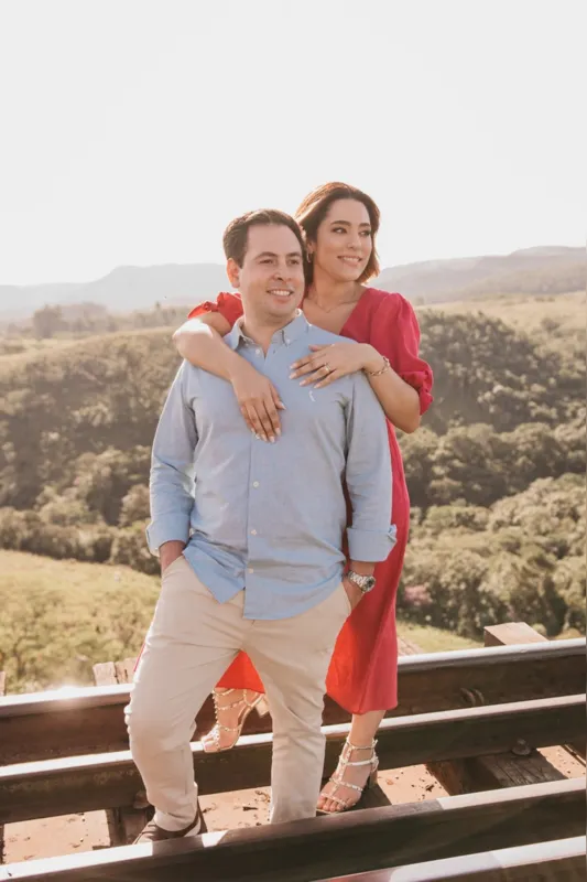 Imagem ilustrativa da imagem Recém-casados