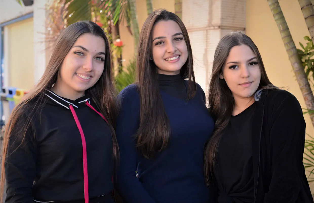 Gabriela Mariah de Souza, Bianca Campaner Luchetti e Vitória Favaro Segré, de Nutrição