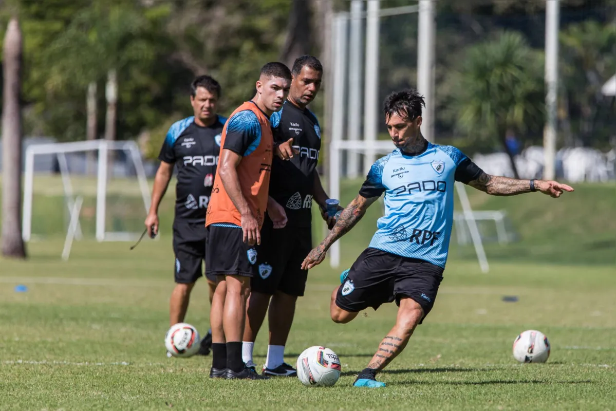 O capitão João Paulo pediu o apoio da torcida e cobrou reação do LEC: "Está na hora de cada um assumir a sua responsabilidade para as vitórias voltarem"