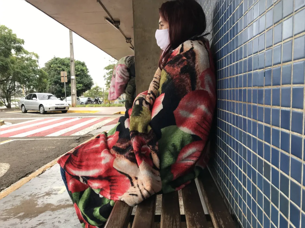 Jessica Maria Santos, de Tamarana, se deslocou para Londrina em busca de uma consulta no Ambulatório de Especialidades  vinculado ao Hospital Universitário da UEL (Universidade Estadual de Londrina).