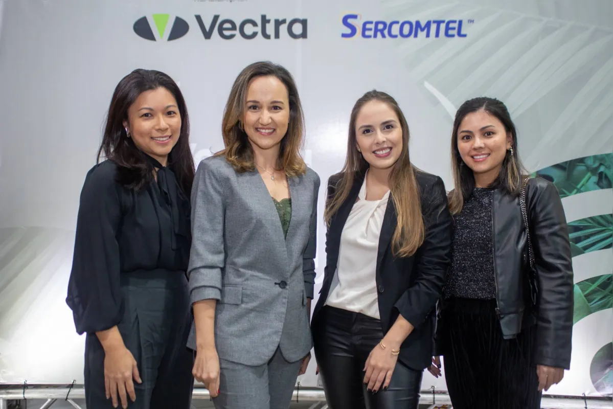 Sandra Tayama, Chris Brasil, Gabriela Campos e Ana Tayama