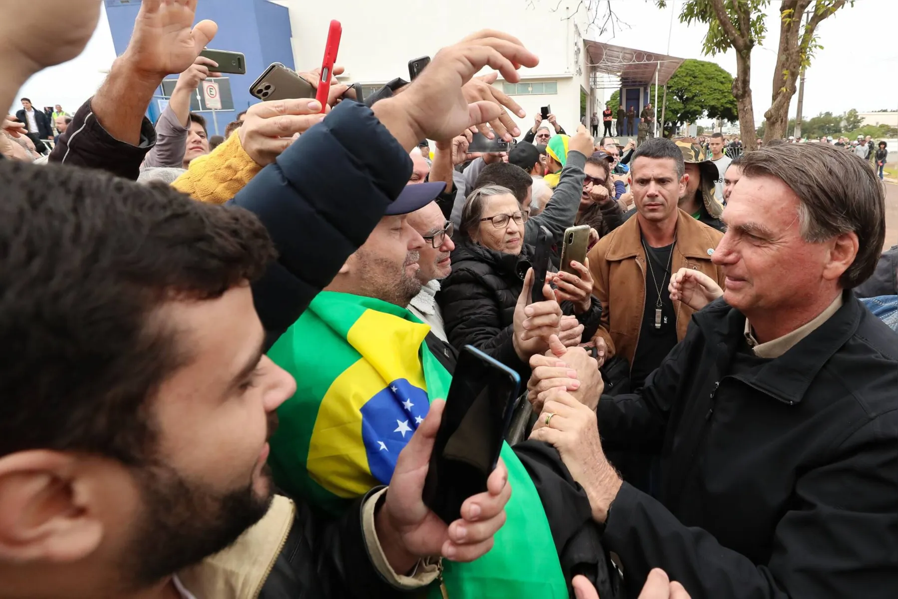Imagem ilustrativa da imagem Bolsonaro adota discurso do medo a apoiadores em Umuarama