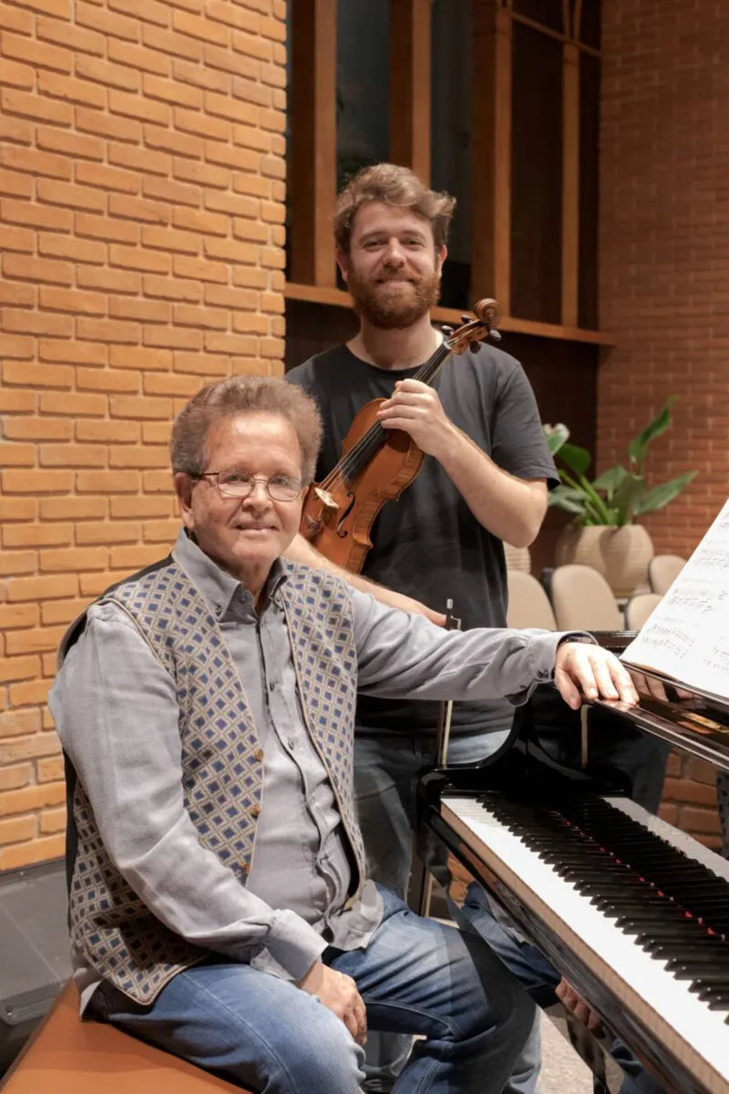 O pianista Marco Antônio de Almeida e violinista Leonardo Jaffé tocam juntos neste domingo num encontro inédito e executando composições de grande beleza