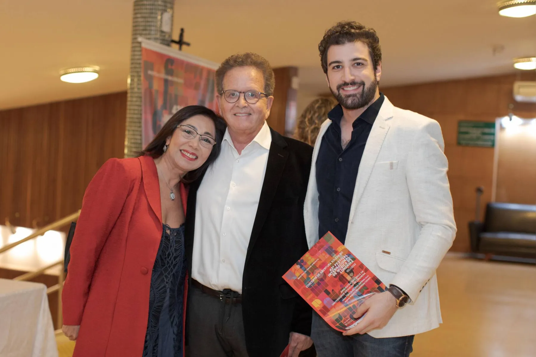 Magali Kleber com Marco Antonio de Almeida e Eduardo Sahão