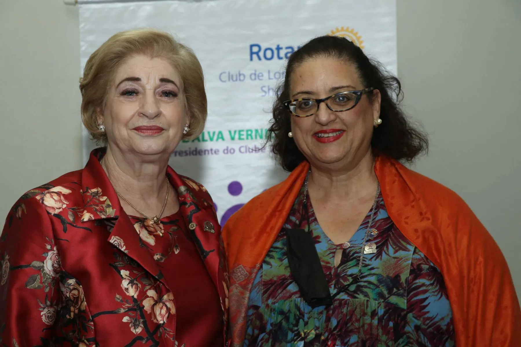 A presidente Dalva Vernillo e a jornalista Andrea Monclar, que deixa o cargo.