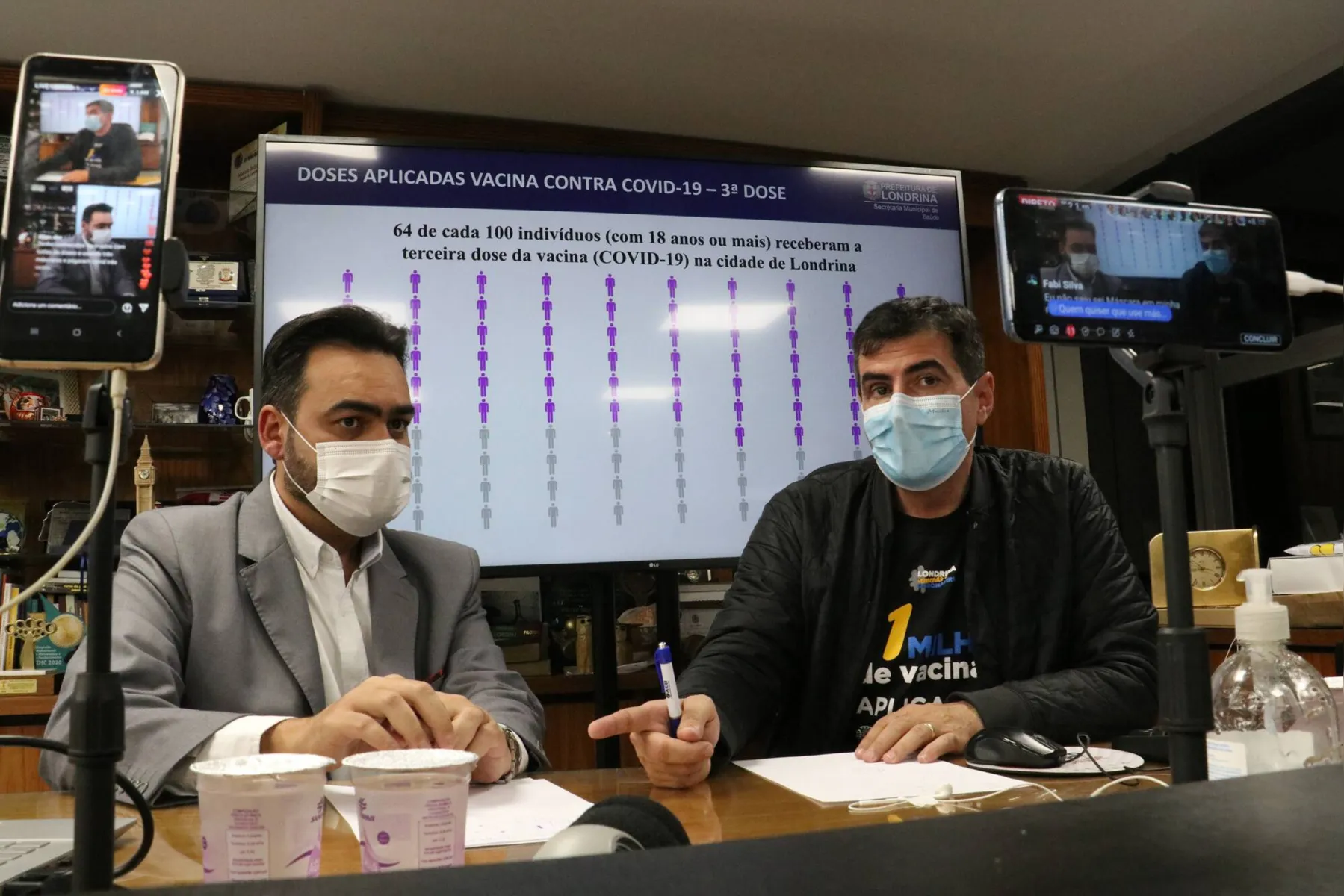 O secretário Machado e o prefeito Marcelo Belinati destacaram que a pandemia ainda não acabou