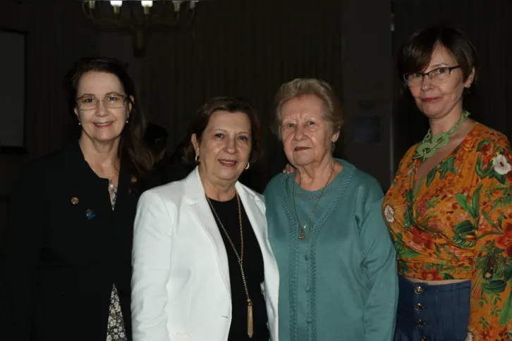 Marisa Pelisson, Marinilce Ferreira, Walquiria Storti e Clarice Storti