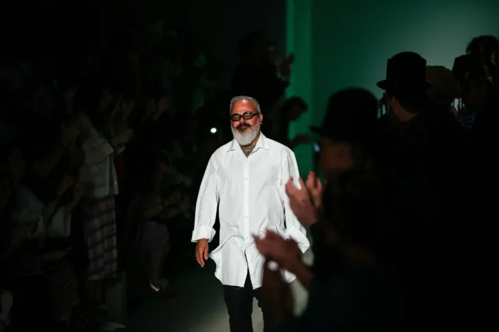 Ronaldo Fraga: estilista é mundialmente conhecido pela brasilidade que marca suas coleções