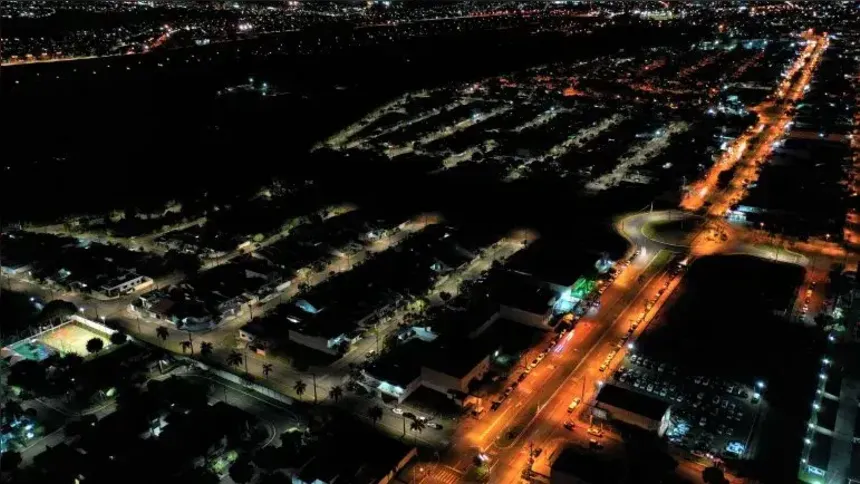 Imagem ilustrativa da imagem Mais 14 bairros de Londrina recebem iluminação em LED