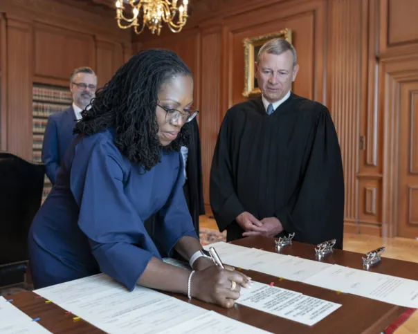 Suprema Corte dos EUA/AFP 

A nova juíza é apenas a terceira pessoa negra a ser nomeada para a Suprema Corte