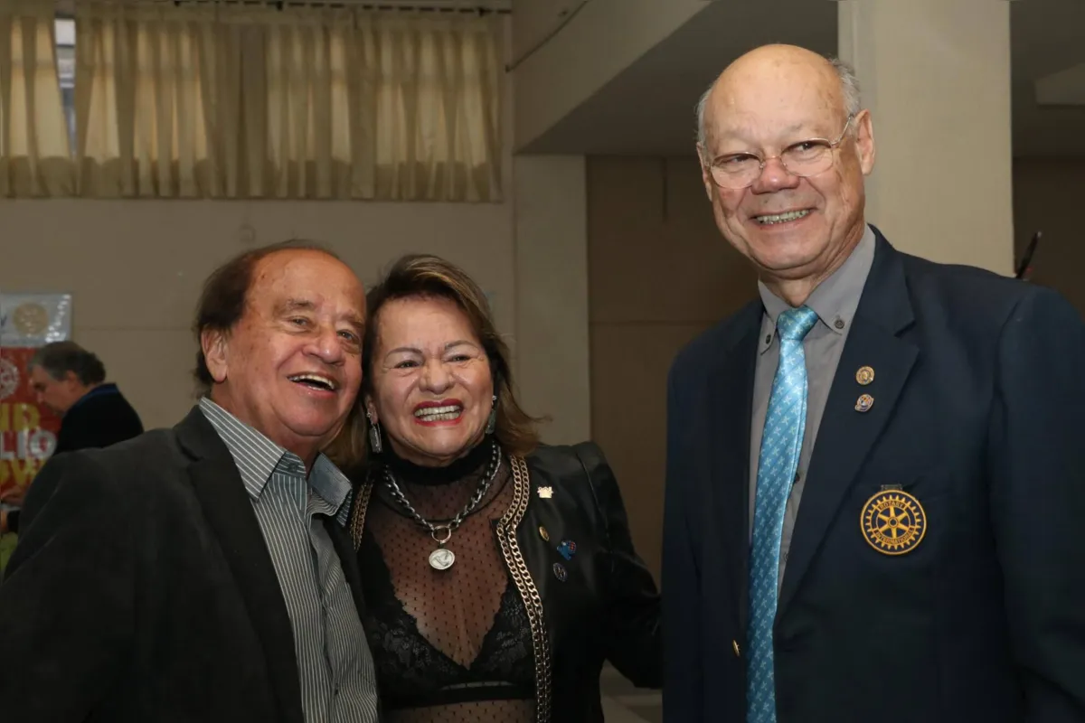 Roberto e Neiva Ortolani com  Osvaldo Santos Junior