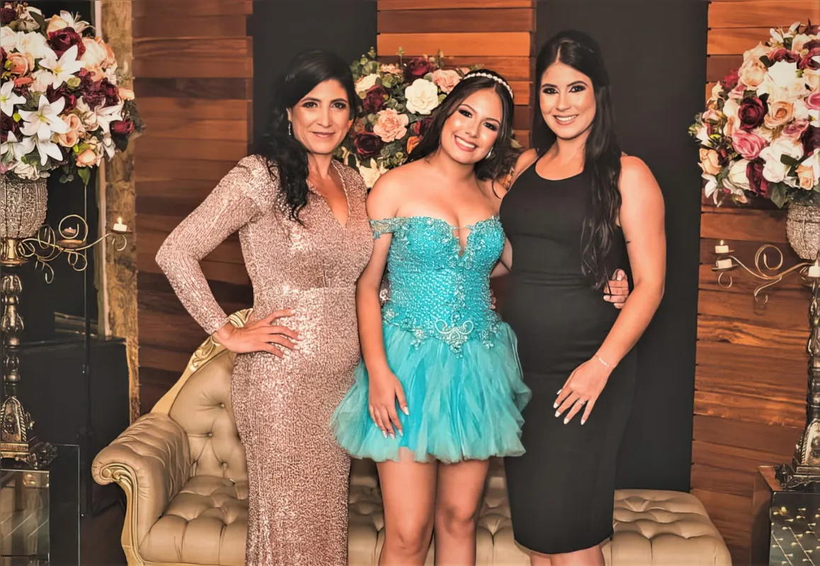 Imagem ilustrativa da imagem Ana Clara comemora 15 anos