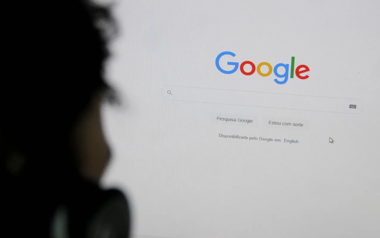 "Uma simples consulta no Google em nome de X acenderia uma luz amarela", disse o juiz na decisão