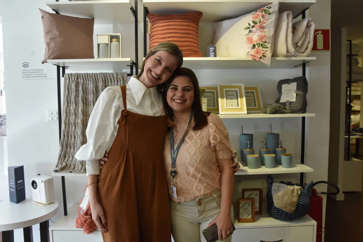A estilista da Karsten, Suzana Andres, e a gerente da Karsten Londrina, Daniele Daher