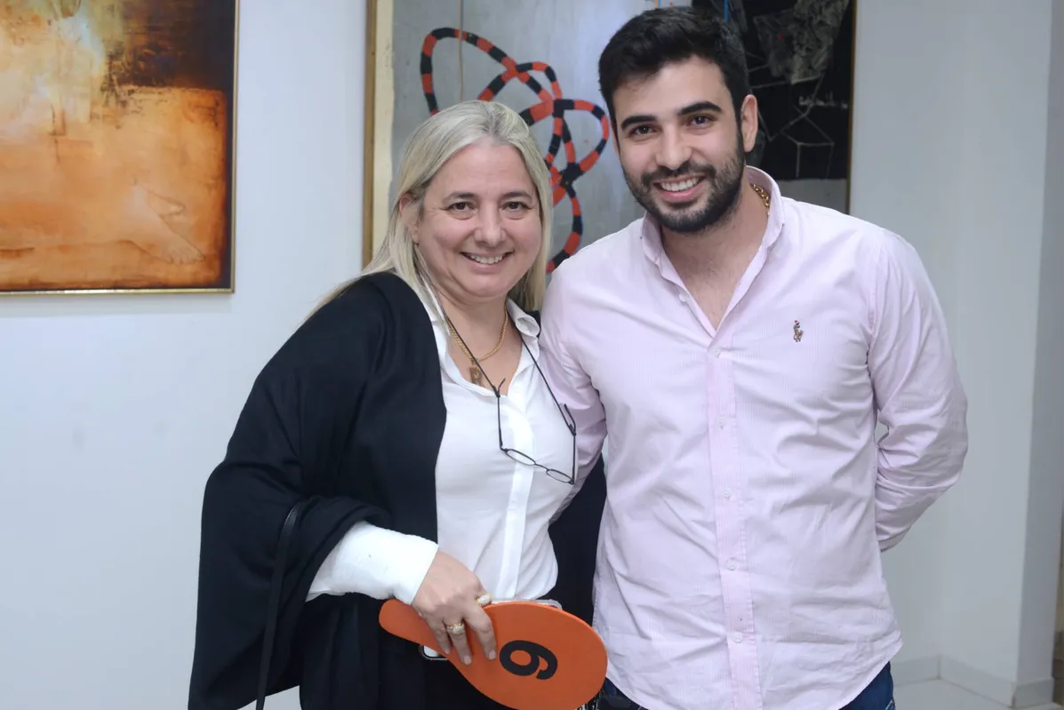 Regina Pagano e o filho, Victor