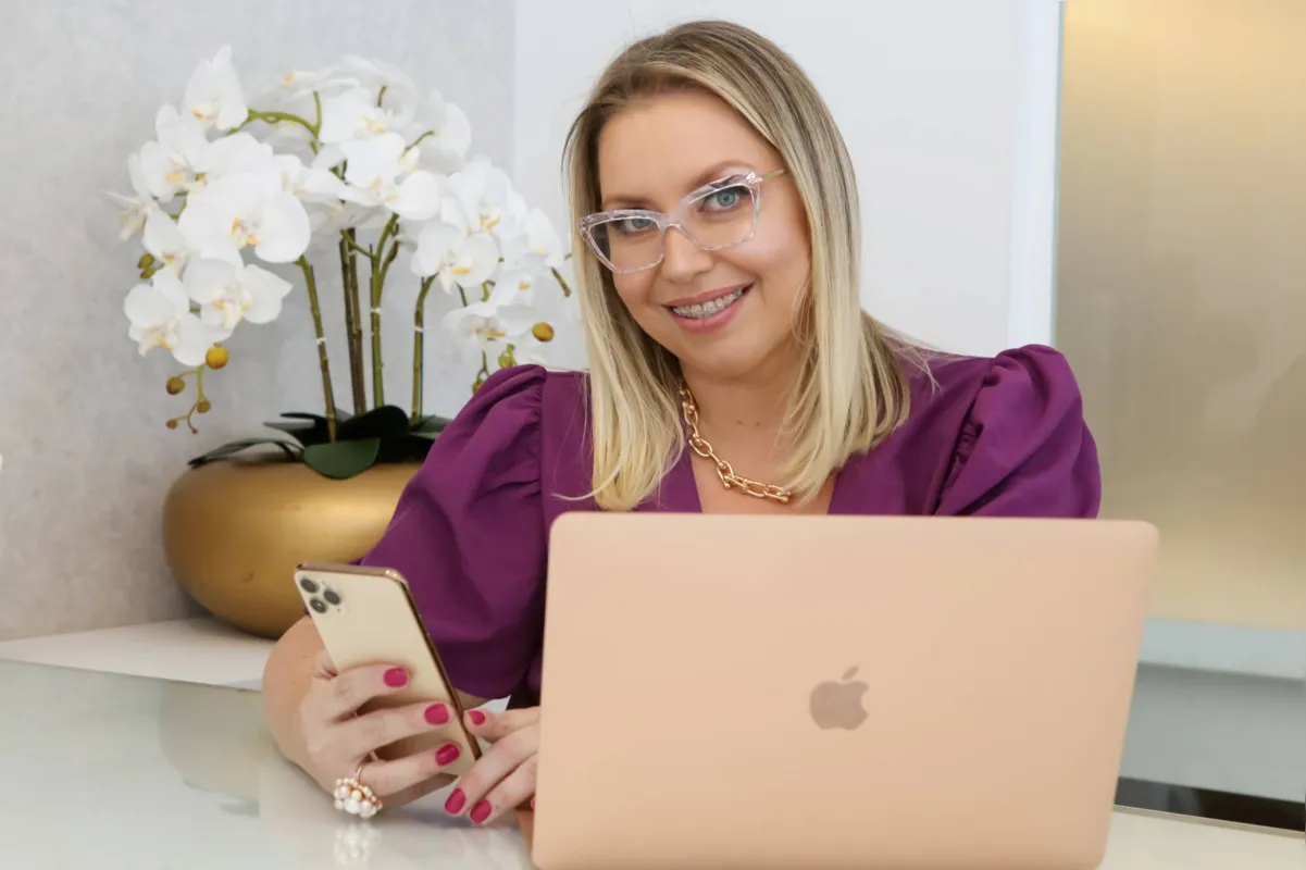 Sheila Dal-Ry Issa, Consultora de Marketing
