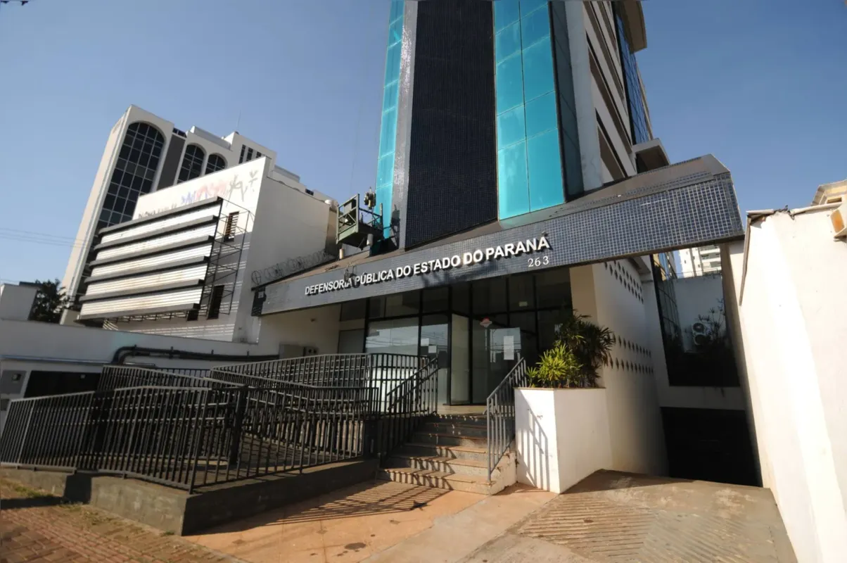 O mutirão ocorre das 12h até as 15h. Não é necessário fazer agendamento para ser atendido(a), basta chegar ao local com a documentação necessária.