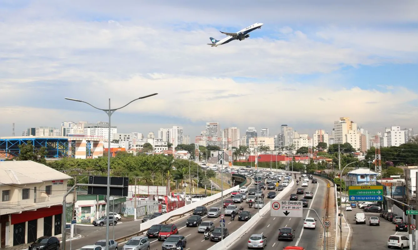 Imagem ilustrativa da imagem Demanda por voos domésticos cai 2,5% em maio