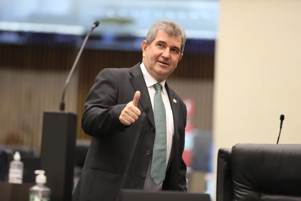 Imagem ilustrativa da imagem Deputado de Arapongas aciona STF contra decisão de Nunes Marques