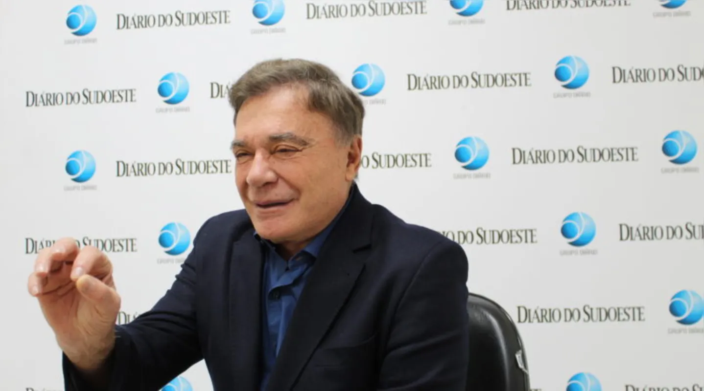 Imagem ilustrativa da imagem Em Pato Branco, Álvaro Dias confirma disputa por reeleição ao Senado