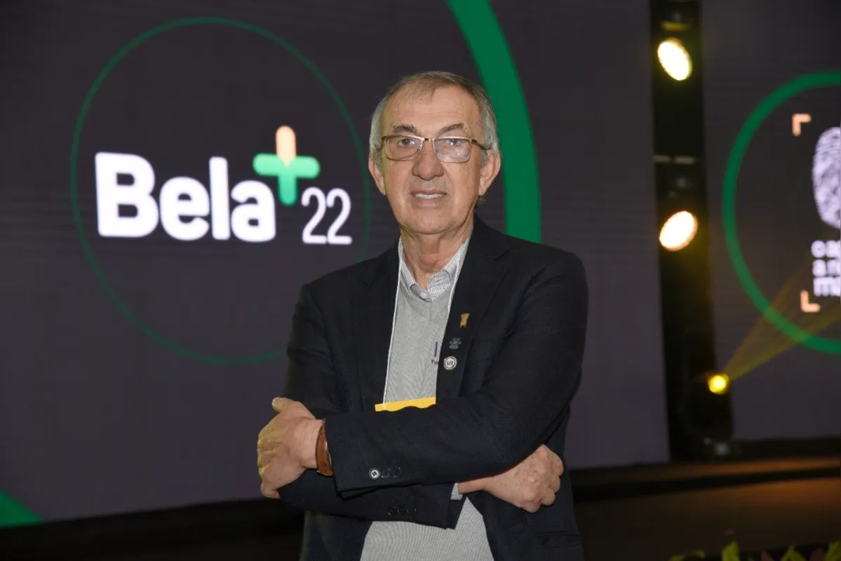 Elmar Floss ministrou palestra sobre a construção de perfil de solo com foco em altos rendimentos
