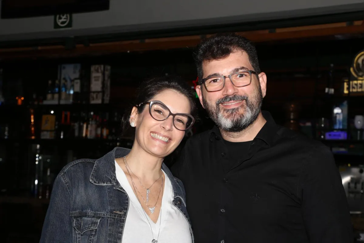 Ingrid Rodrigues de Araújo Nesello e José Norberto Garcia Nesello