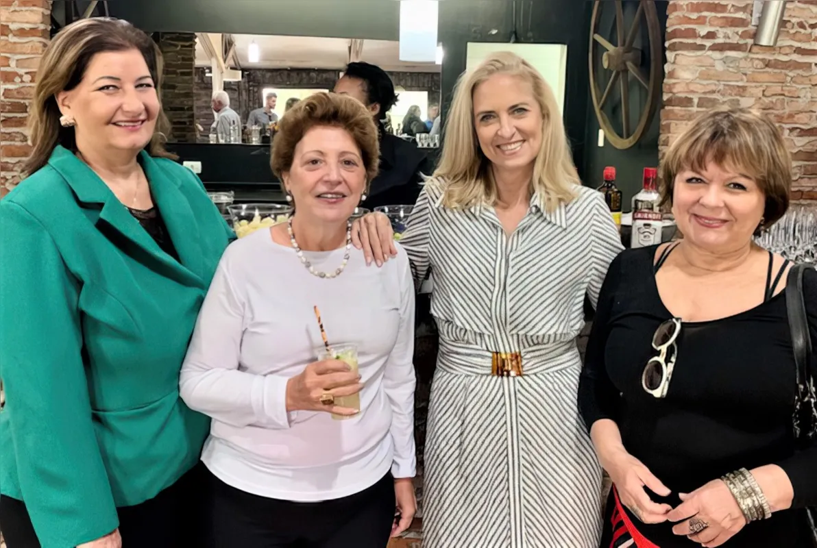 Najila Nabhan, Silvia Bounassar, Lilian Paccola e Lia Mendonca
