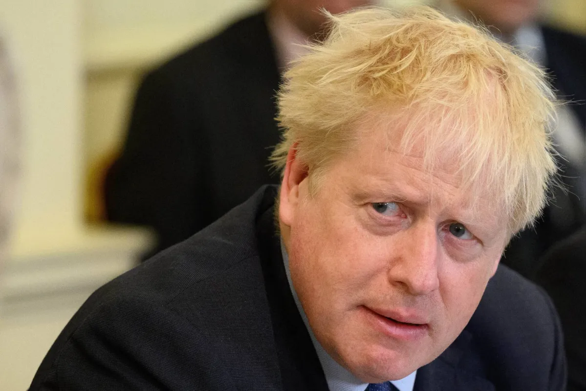 Boris Johnson ganhou popularidade na Ucrânia depois de ter agido de forma rápida para fornecer armas ao país em janeiro, antes mesmo da invasão russa