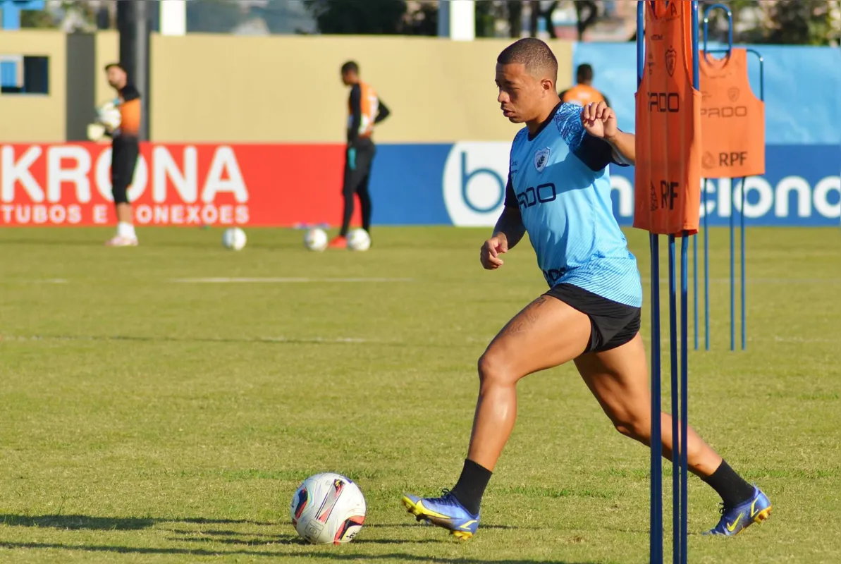 Caprini é a esperança de eficiência no ataque do LEC hoje em Itu