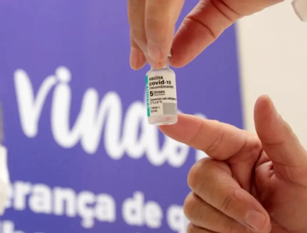 Imagem ilustrativa da imagem Londrina libera 4ª dose contra Covid para pessoas com 50 anos ou mais
